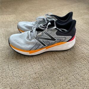 NB New Balance men’s sneakers. mvarell1